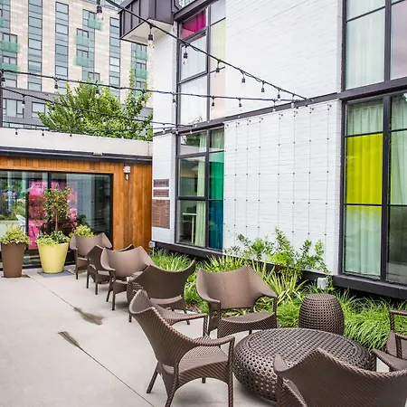 The Verb Hotel-3