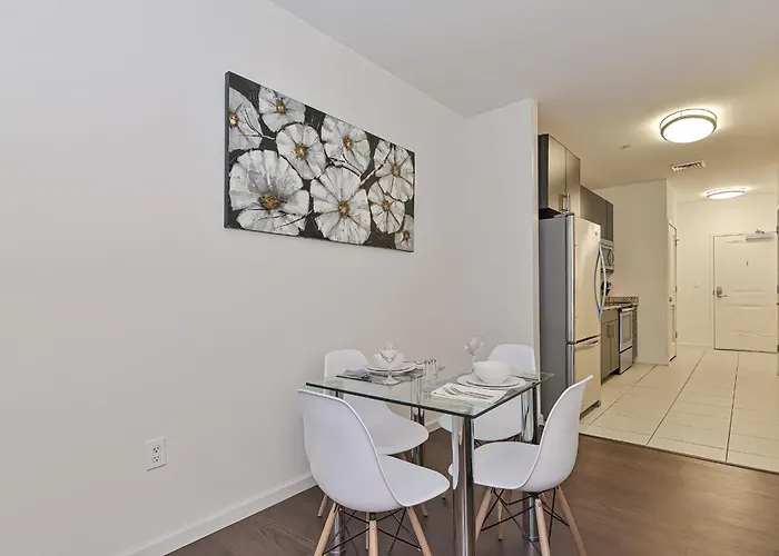 Global Luxury Suites East Boston